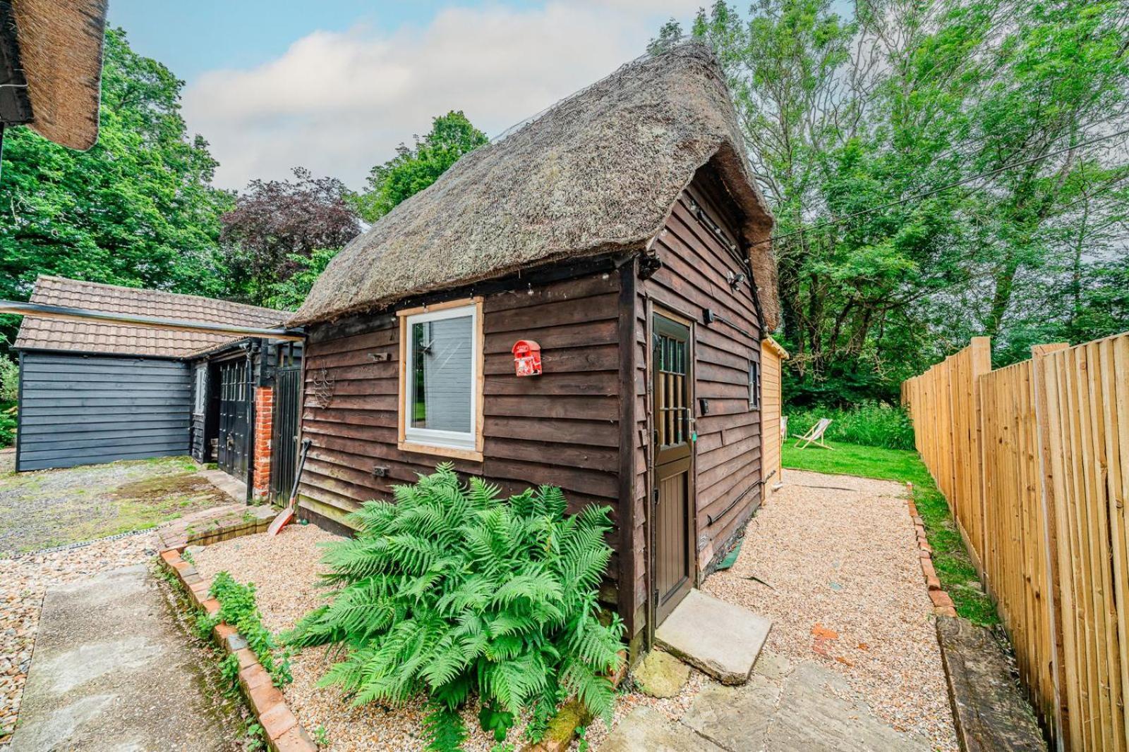 Cozy Cottage With Hot Tub! Cadnam Buitenkant foto